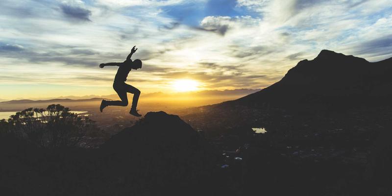 玉石49：揭秘东方宝石的鉴赏密码与珠宝艺术