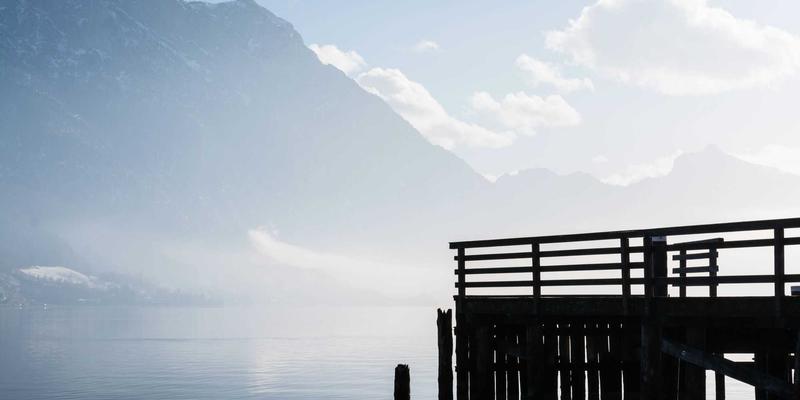 玉石81：解码东方宝石的永恒魅力与翡翠的灵性密码