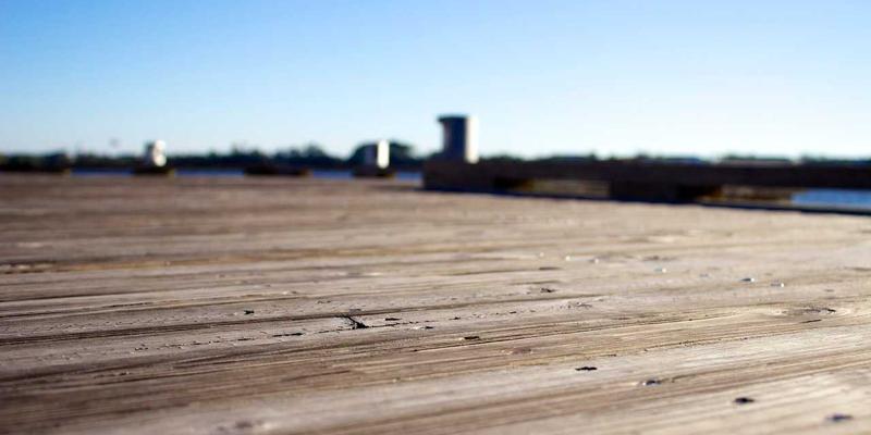 翡翠瑕疵全解读：棉、绺、裂、水线对珠宝价值的影响与处理秘诀