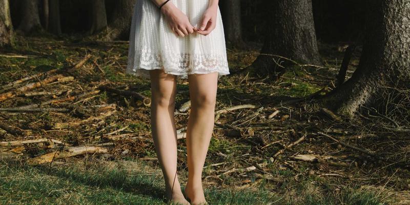 金玉网专业鉴赏：科学解析古玉沁色形成原理与真伪鉴别